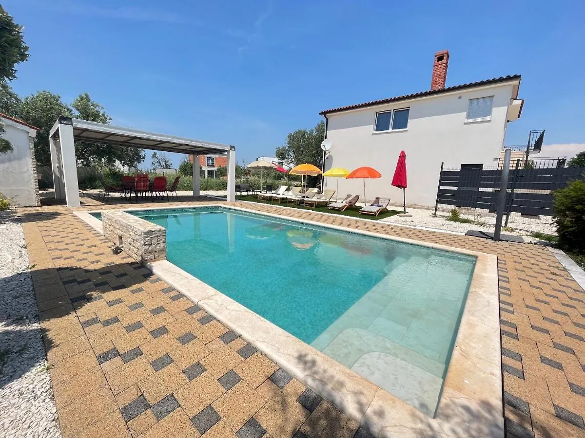 Casa vacanze Holiday House With A Private Heated Swimming Pool Galižana Croazia